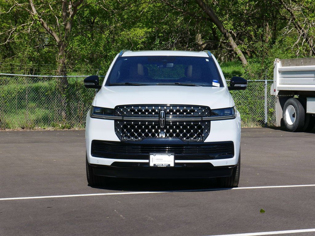 Certified 2025 Lincoln Navigator Black Label with VIN 5LMJJ2TG0SEL00660 for sale in Saint Paul, Minnesota