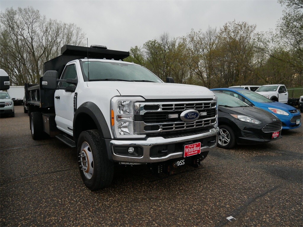 2023 Ford F-600 photo 3