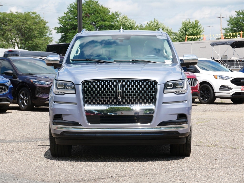 Used 2023 Lincoln Navigator Black Label L with VIN 5LMJJ3TG2PEL03282 for sale in Saint Paul, Minnesota