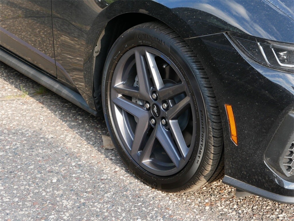 2025 Ford Mustang GT Premium Convertible photo 4
