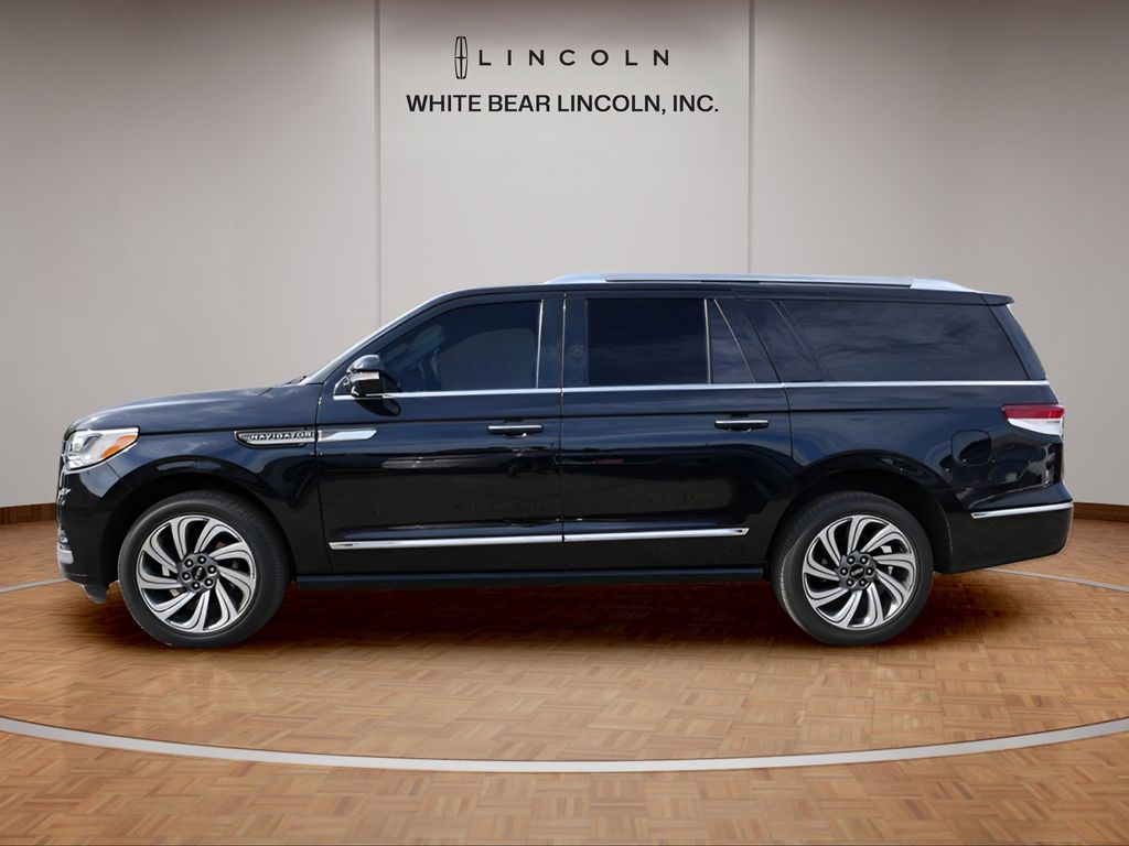 2022 Lincoln Navigator Reserve L - Photo 8