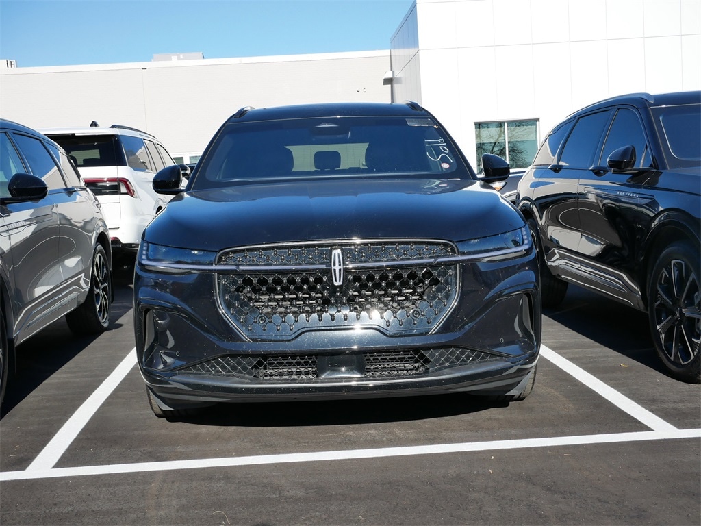 Used 2025 Lincoln Aviator Black Label with VIN 5LM5J9XC5SGL01910 for sale in Saint Paul, Minnesota