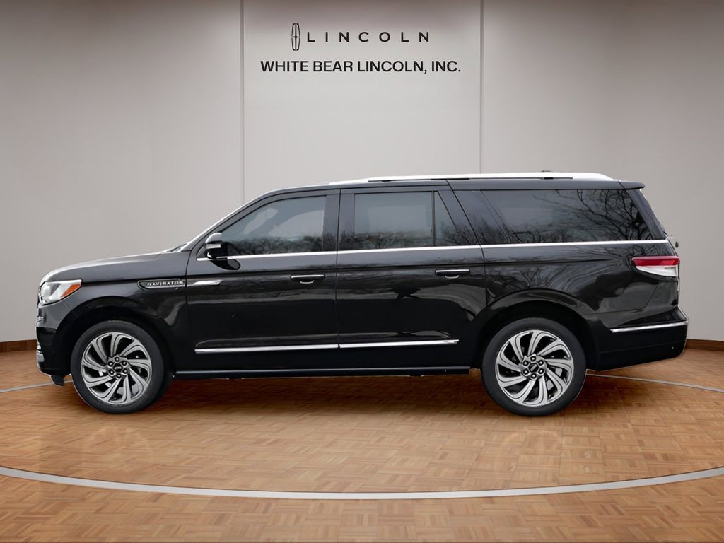 2023 Lincoln Navigator Reserve L - Photo 8