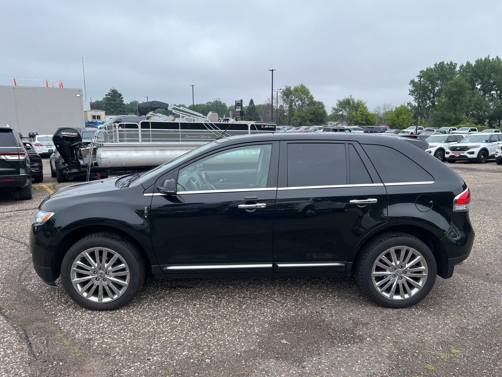 Used 2015 Lincoln MKX Base with VIN 2LMDJ8JK1FBL33845 for sale in Saint Paul, Minnesota