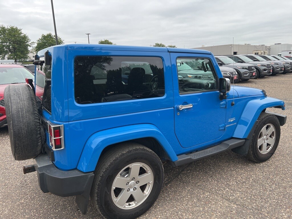 2011 Jeep Wrangler Unlimited Sahara photo 4