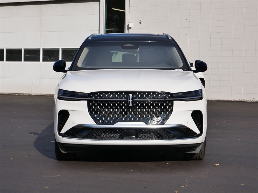 Used 2024 Lincoln Nautilus Reserve with VIN 5LMPJ8KA1RJ790277 for sale in Saint Paul, Minnesota