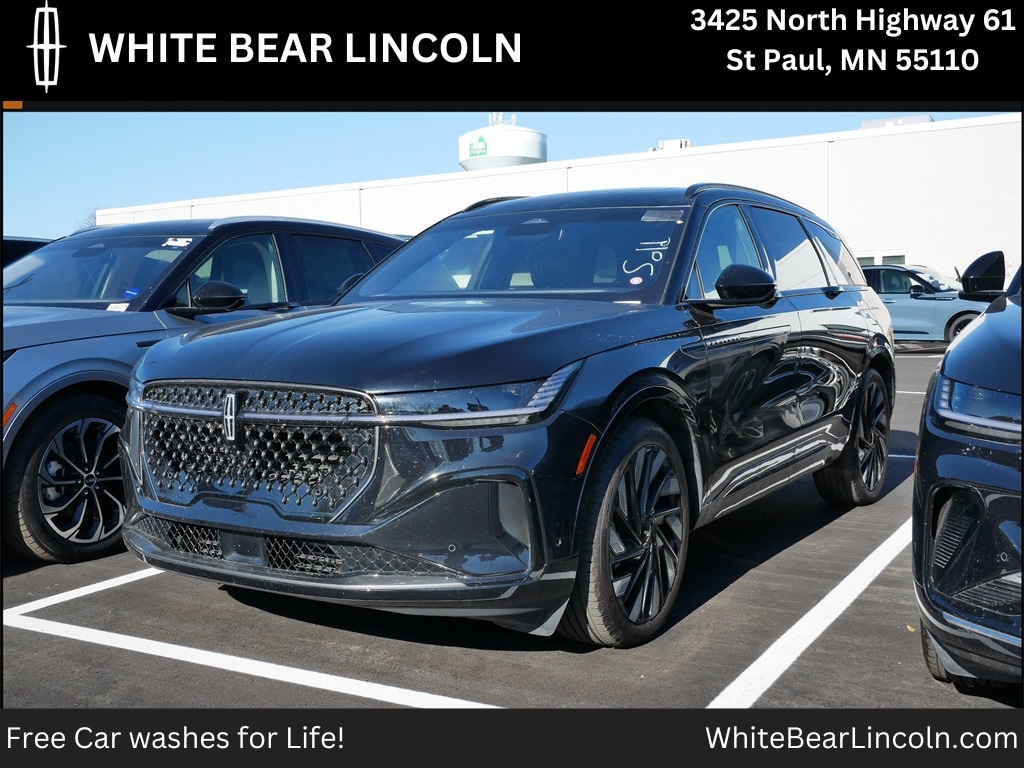 2025 Lincoln Aviator Black Label's photo