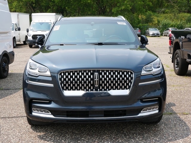 Used 2023 Lincoln Aviator Black Label with VIN 5LM5J9XC1PGL17495 for sale in Saint Paul, Minnesota