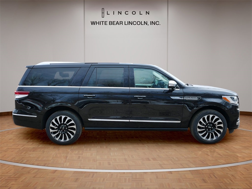 Used 2023 Lincoln Navigator Black Label L with VIN 5LMJJ3TGXPEL02493 for sale in Saint Paul, Minnesota