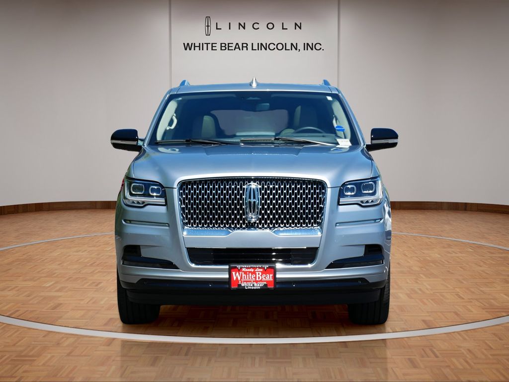 Used 2024 Lincoln Navigator Reserve with VIN 5LMJJ2LG9REL23395 for sale in Saint Paul, Minnesota