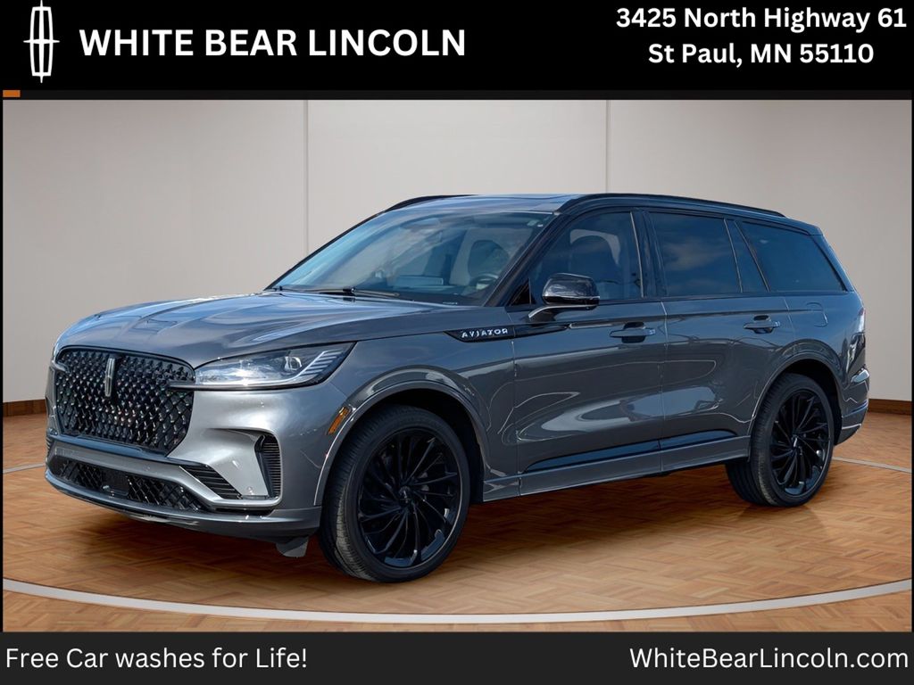 2025 Lincoln Aviator Reserve AWD's photo