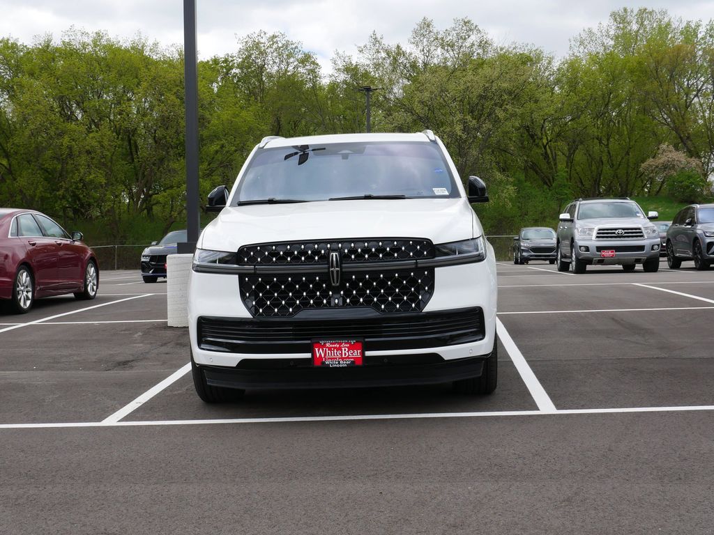 Used 2025 Lincoln Navigator Black Label L with VIN 5LMJJ3TGXSEL08786 for sale in Saint Paul, Minnesota