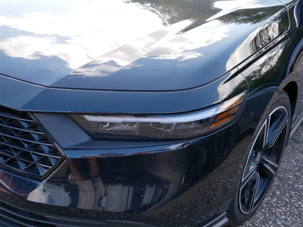2023 Honda Accord Hybrid Sport photo 2