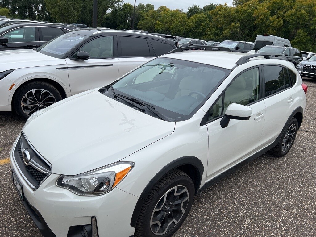 2016 Subaru Crosstrek 2.0i Premium photo 2