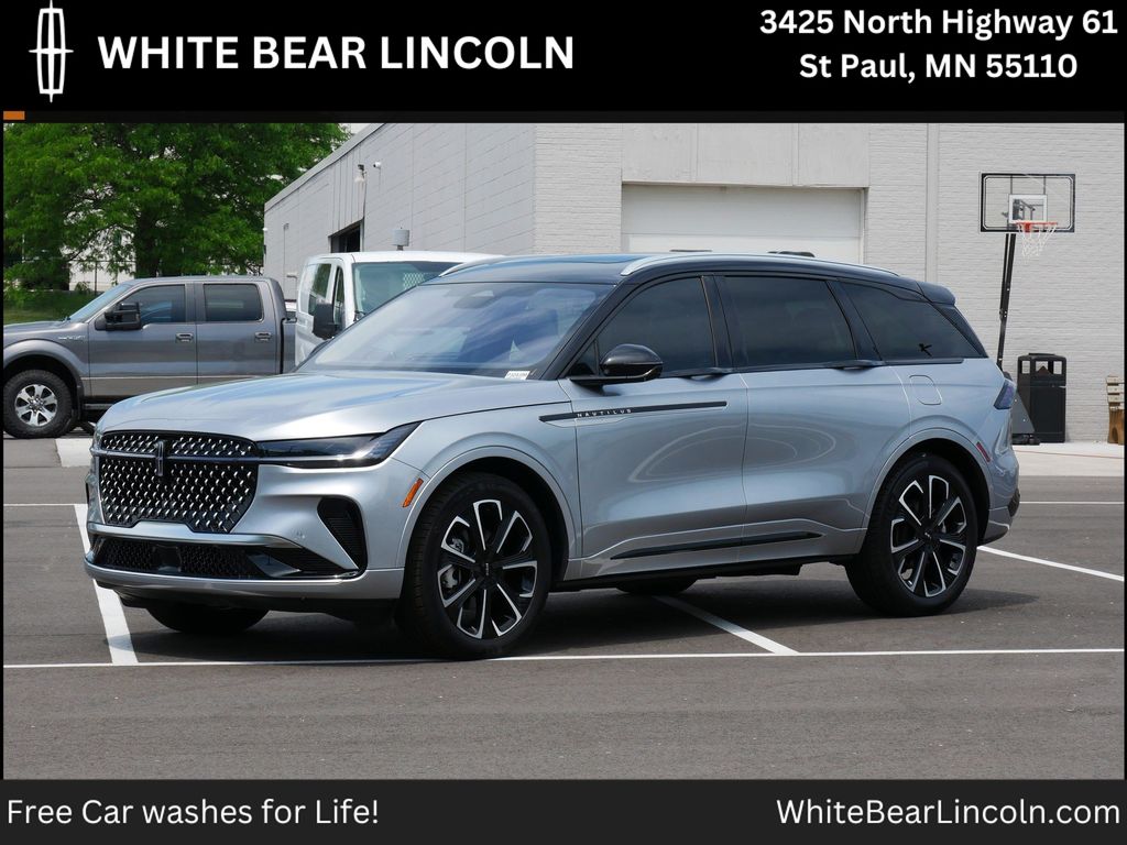 2025 Lincoln Nautilus Reserve AWD's photo