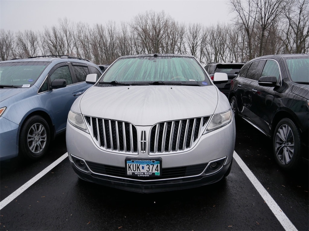 Used 2011 Lincoln MKX Base with VIN 2LMDJ8JK4BBJ14114 for sale in Saint Paul, Minnesota