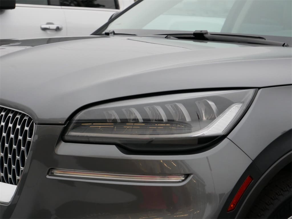 2023 Lincoln Aviator Standard photo 3