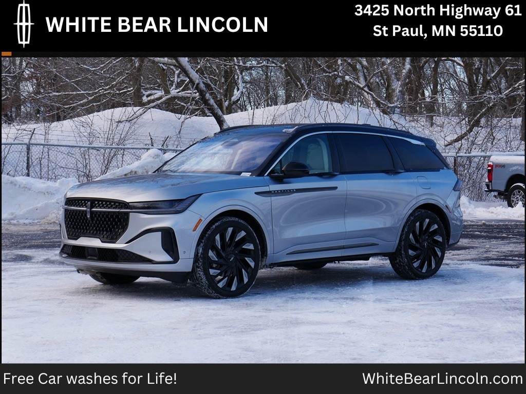 2024 Lincoln Nautilus Black Label's photo