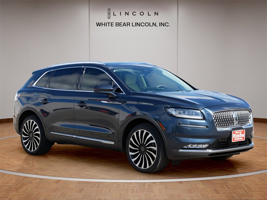 2023 Lincoln Nautilus Black Label photo 3
