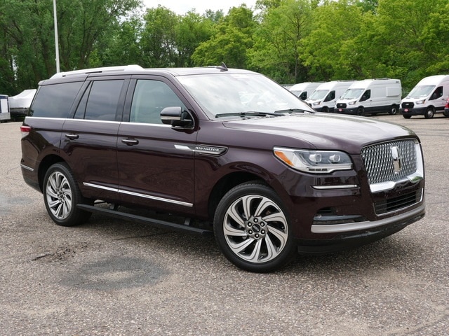 Used 2023 Lincoln Navigator Reserve with VIN 5LMJJ2LG2PEL04393 for sale in Saint Paul, MN