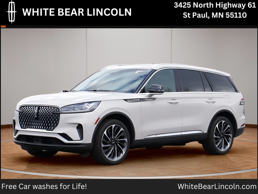 2025 Lincoln Aviator Reserve AWD's photo