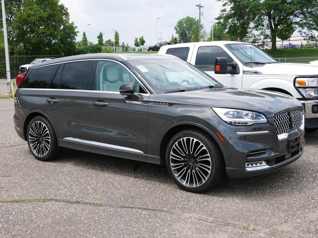 Used 2023 Lincoln Aviator Black Label with VIN 5LM5J9XC7PGL30123 for sale in Saint Paul, Minnesota
