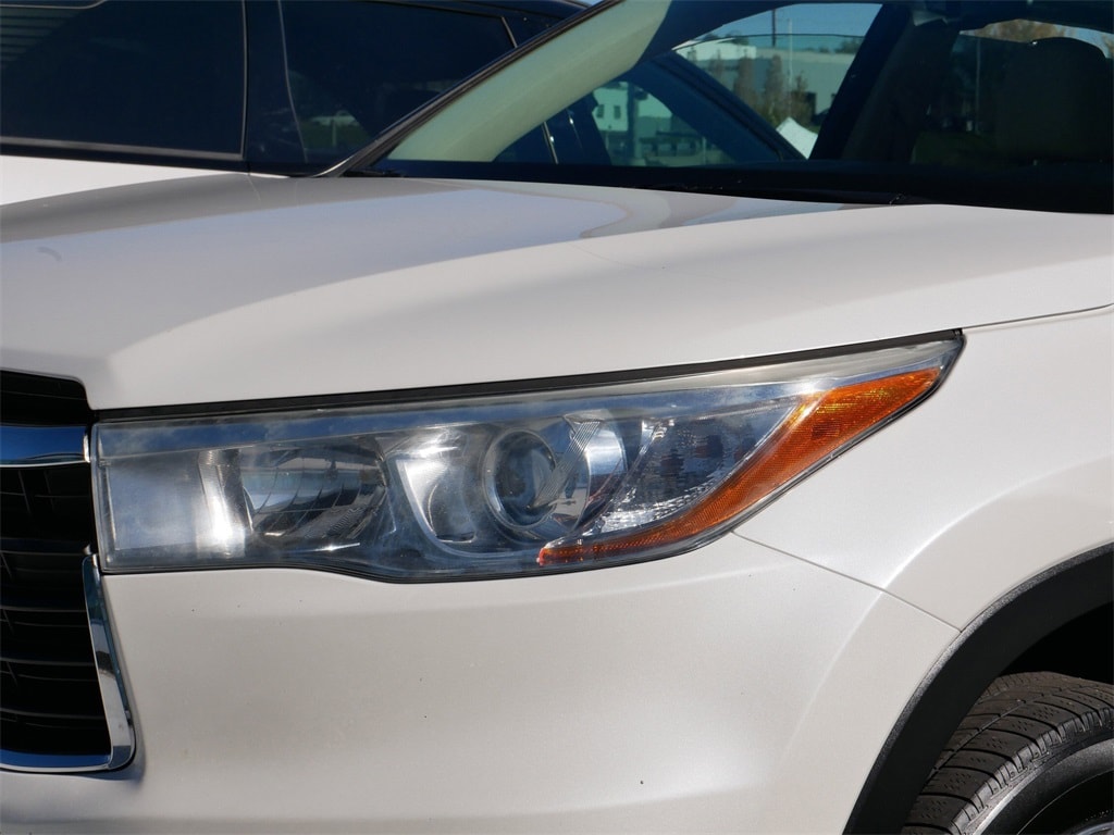 2015 Toyota Highlander Base Hybrid photo 3