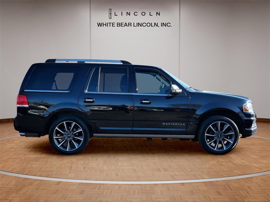 2016 Lincoln Navigator Reserve photo 4