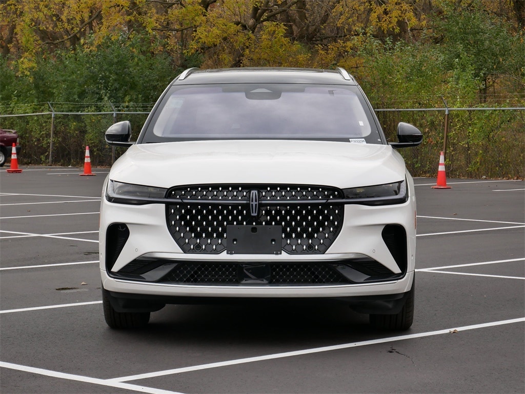 Used 2024 Lincoln Nautilus Reserve with VIN 5LMPJ8KAXRJ829013 for sale in Saint Paul, Minnesota