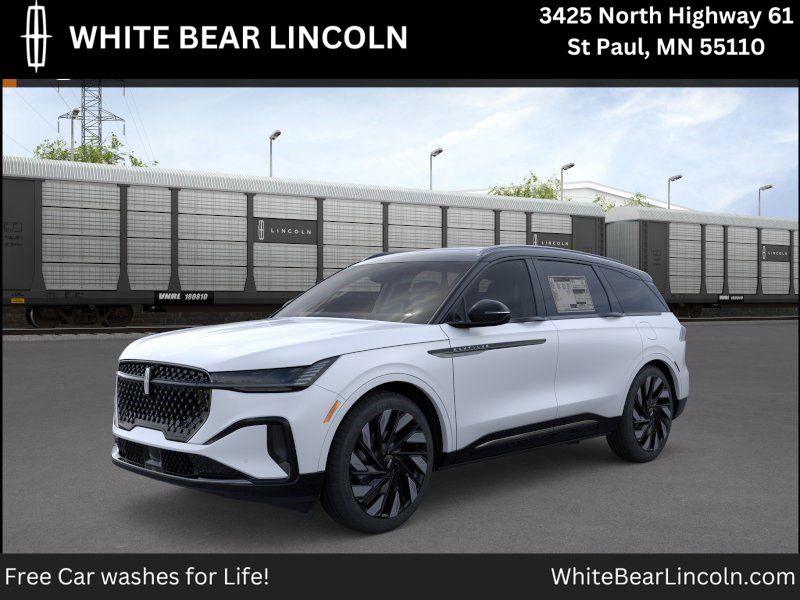 2026 Lincoln Nautilus Reserve AWD's photo