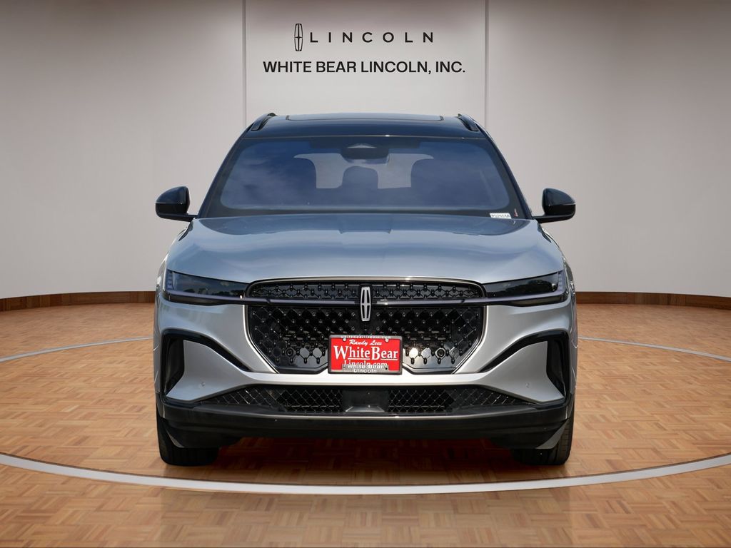 Used 2025 Lincoln Nautilus Reserve with VIN 5LMPJ8K42SJ945578 for sale in Saint Paul, Minnesota
