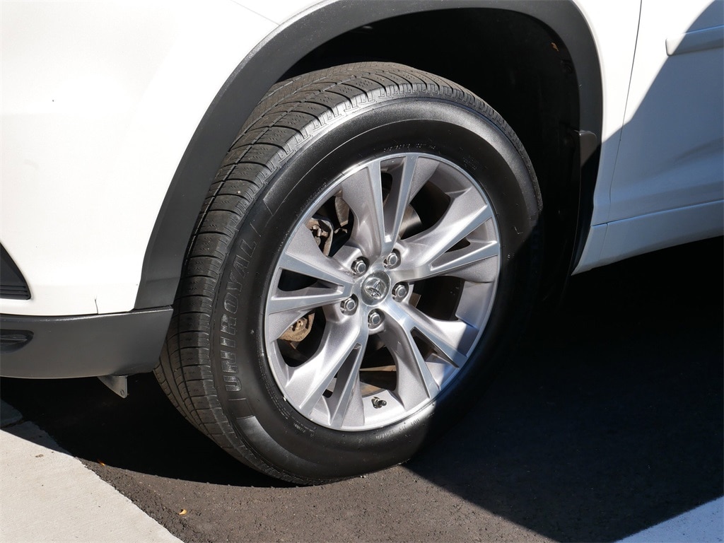 2015 Toyota Highlander Base Hybrid photo 4