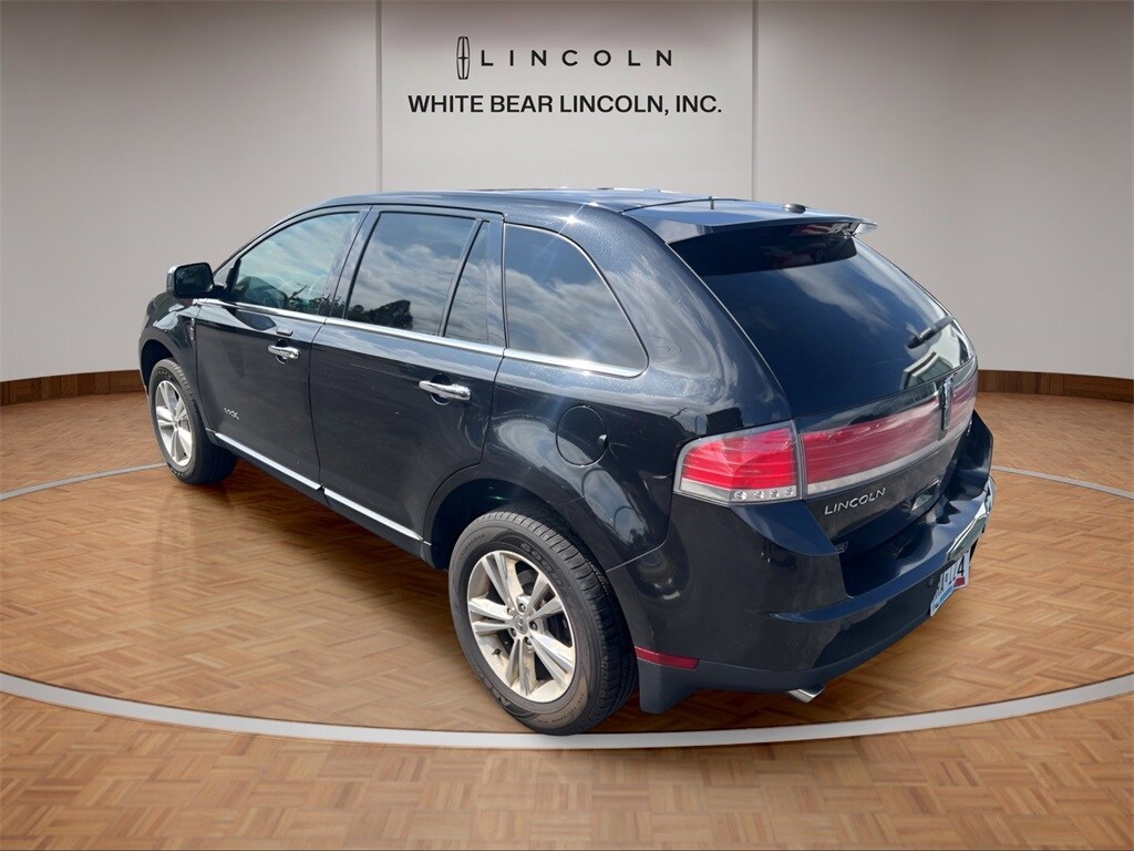2010 Lincoln MKX Base photo 2