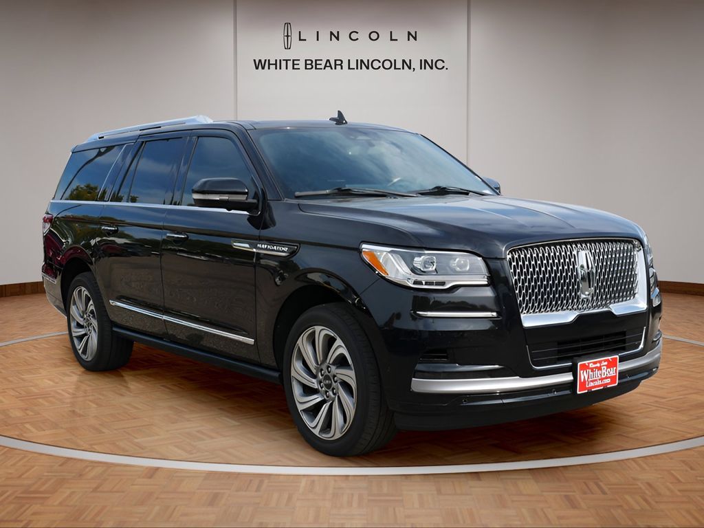 2022 Lincoln Navigator Reserve L - Photo 3