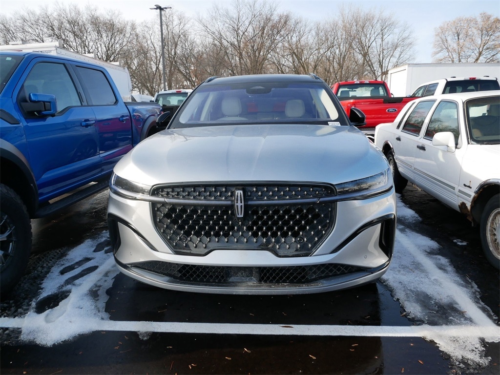Used 2024 Lincoln Nautilus Black Label with VIN 5LMPJ9JA9RJ810766 for sale in Saint Paul, Minnesota