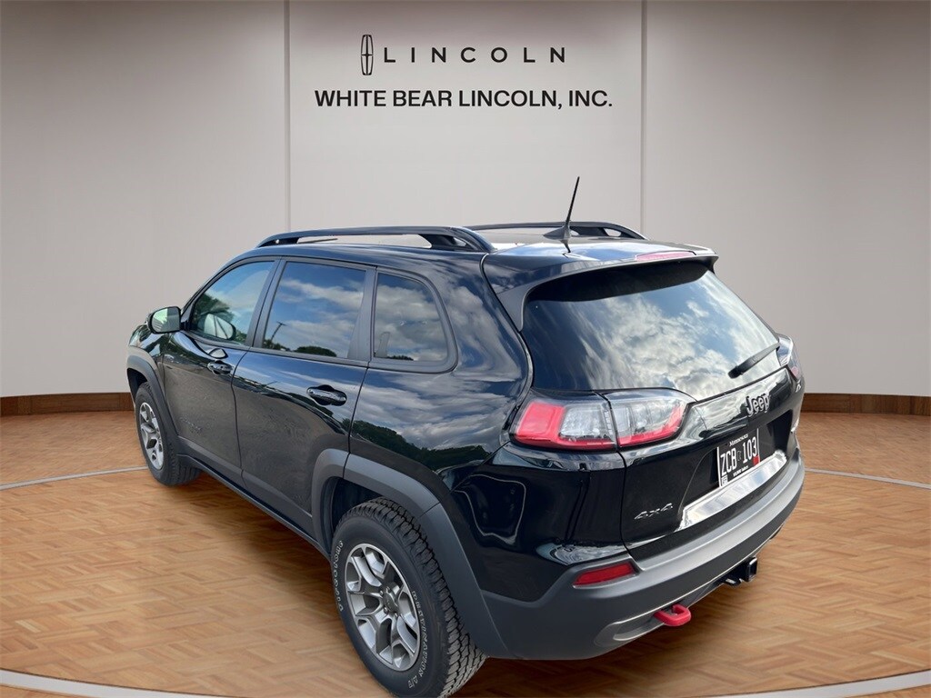 2022 Jeep Cherokee Trailhawk photo 2