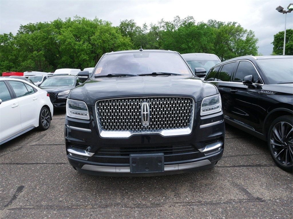 Used 2019 Lincoln Navigator Reserve with VIN 5LMJJ2LT6KEL09487 for sale in Saint Paul, Minnesota