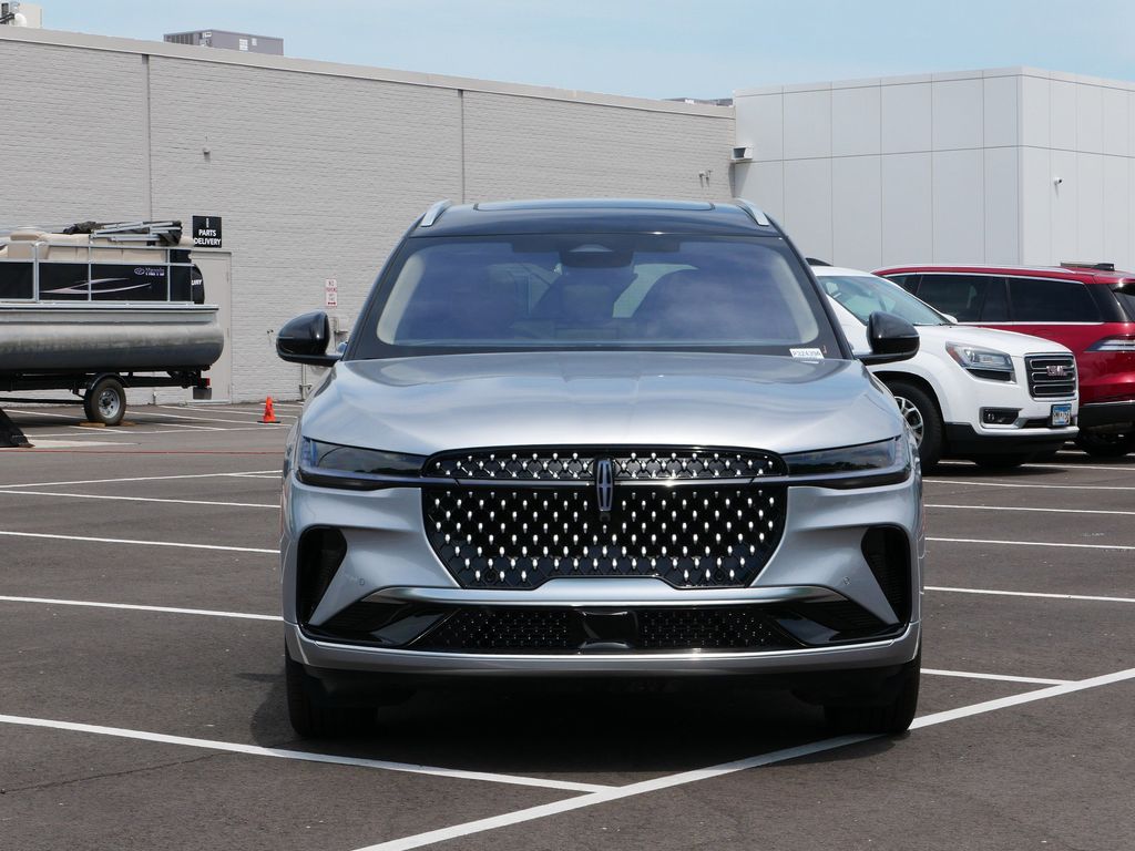 Used 2025 Lincoln Nautilus Reserve with VIN 5LMPJ8KA0SJ890490 for sale in Saint Paul, Minnesota