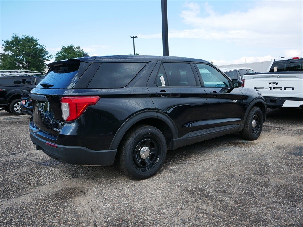 2023 Ford Explorer photo 4