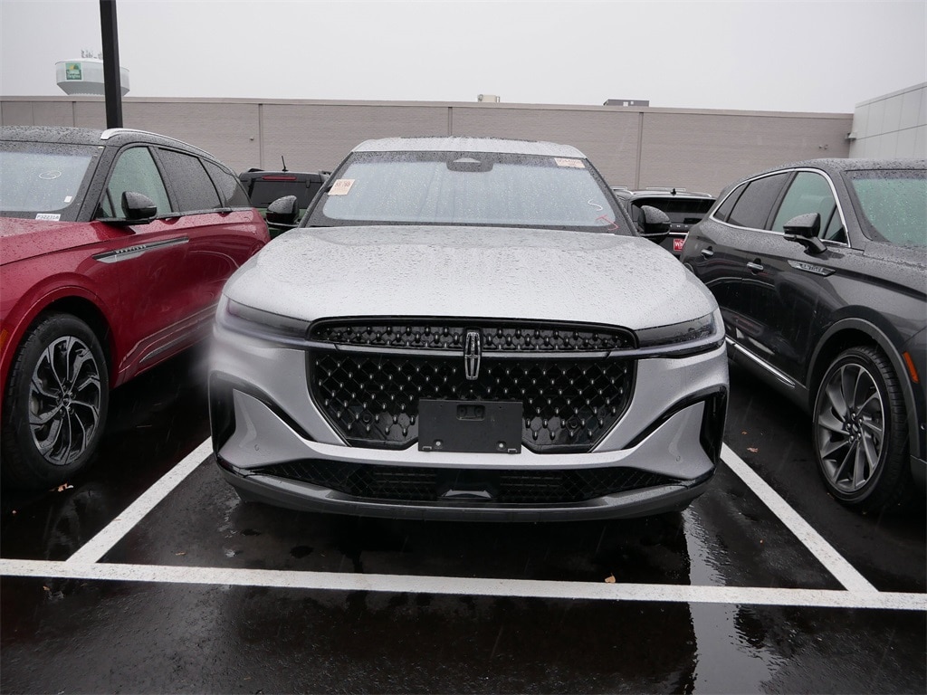 Used 2024 Lincoln Nautilus Premiere with VIN 5LMPJ8JA1RJ793326 for sale in Saint Paul, Minnesota