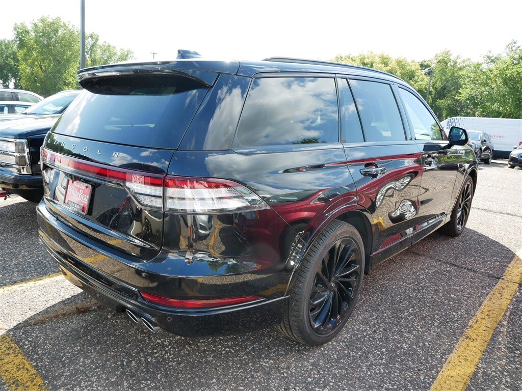 2025 Lincoln Aviator Reserve photo 4