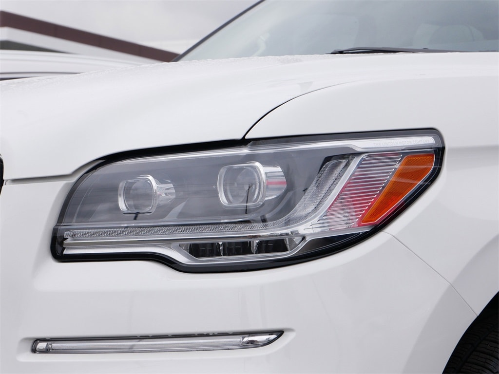 Used 2024 Lincoln Navigator Black Label L with VIN 5LMJJ3TG8REL10594 for sale in Saint Paul, Minnesota