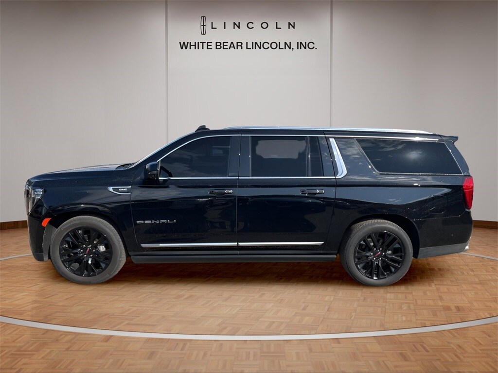 2023 Gmc Yukon XL Denali photo 2