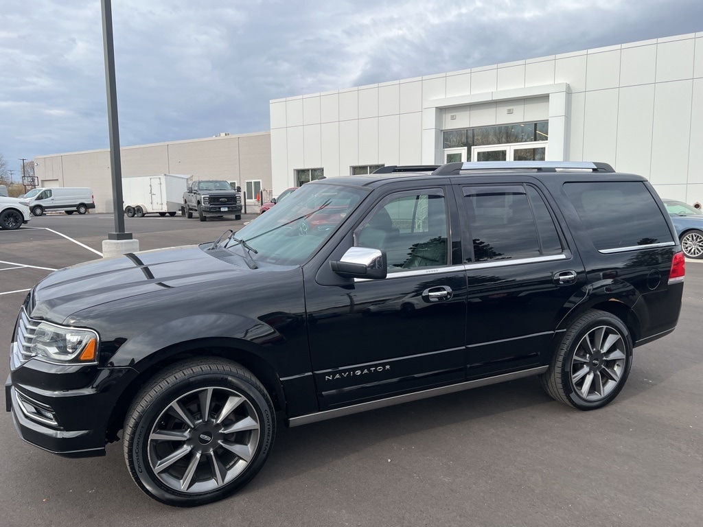 Used 2016 Lincoln Navigator Reserve with VIN 5LMJJ2LT0GEL06687 for sale in Saint Paul, Minnesota