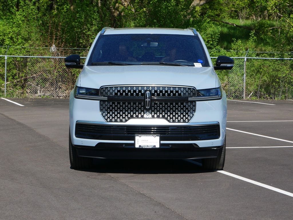 Certified 2025 Lincoln Navigator Reserve with VIN 5LMJJ2LG9SEL00673 for sale in Saint Paul, Minnesota