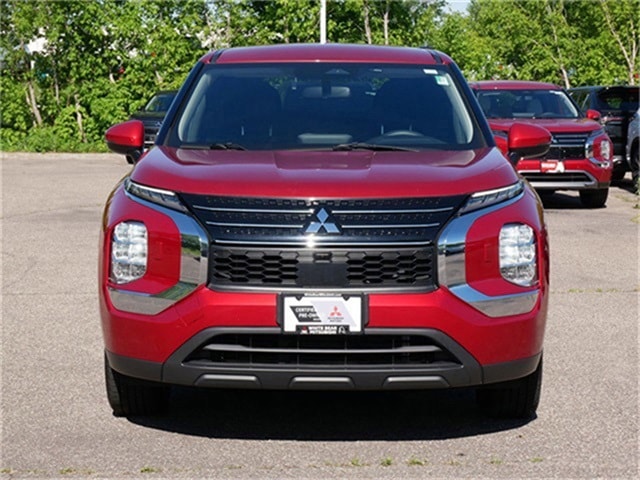 Certified 2022 Mitsubishi Outlander ES with VIN JA4J4TA80NZ015870 for sale in White Bear Lake, Minnesota