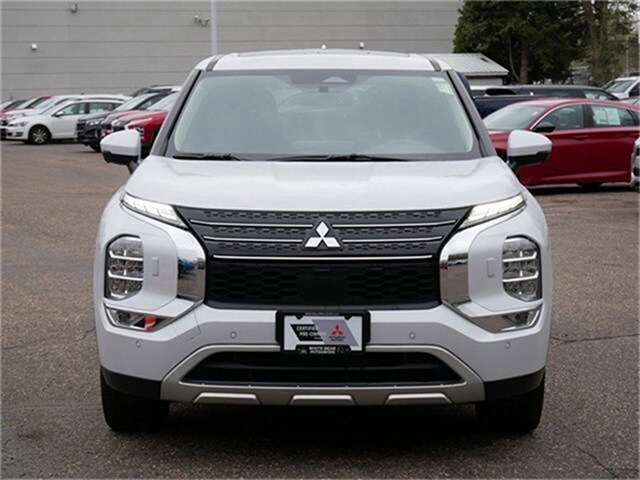 Certified 2023 Mitsubishi Outlander Plug-In Hybrid SE with VIN JA4T5UA92PZ019040 for sale in White Bear Lake, Minnesota