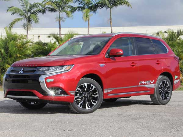 Mitsubishi outlander phev model comparison online