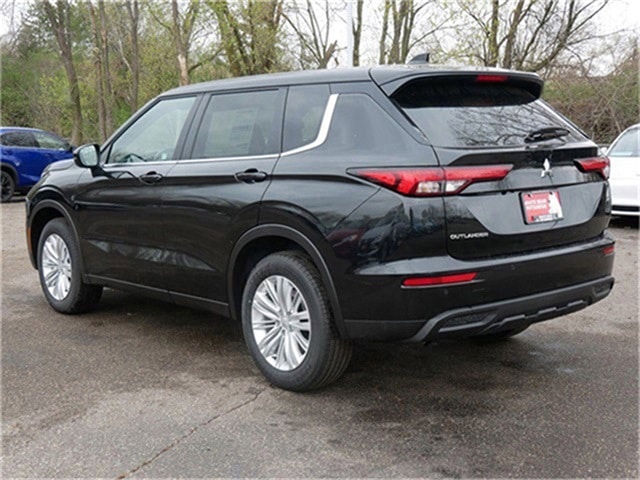 Certified 2024 Mitsubishi Outlander ES with VIN JA4J4UA81RZ087768 for sale in White Bear Lake, Minnesota