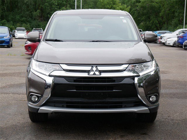 Used 2017 Mitsubishi Outlander SE with VIN JA4AZ3A32HZ066197 for sale in White Bear Lake, Minnesota
